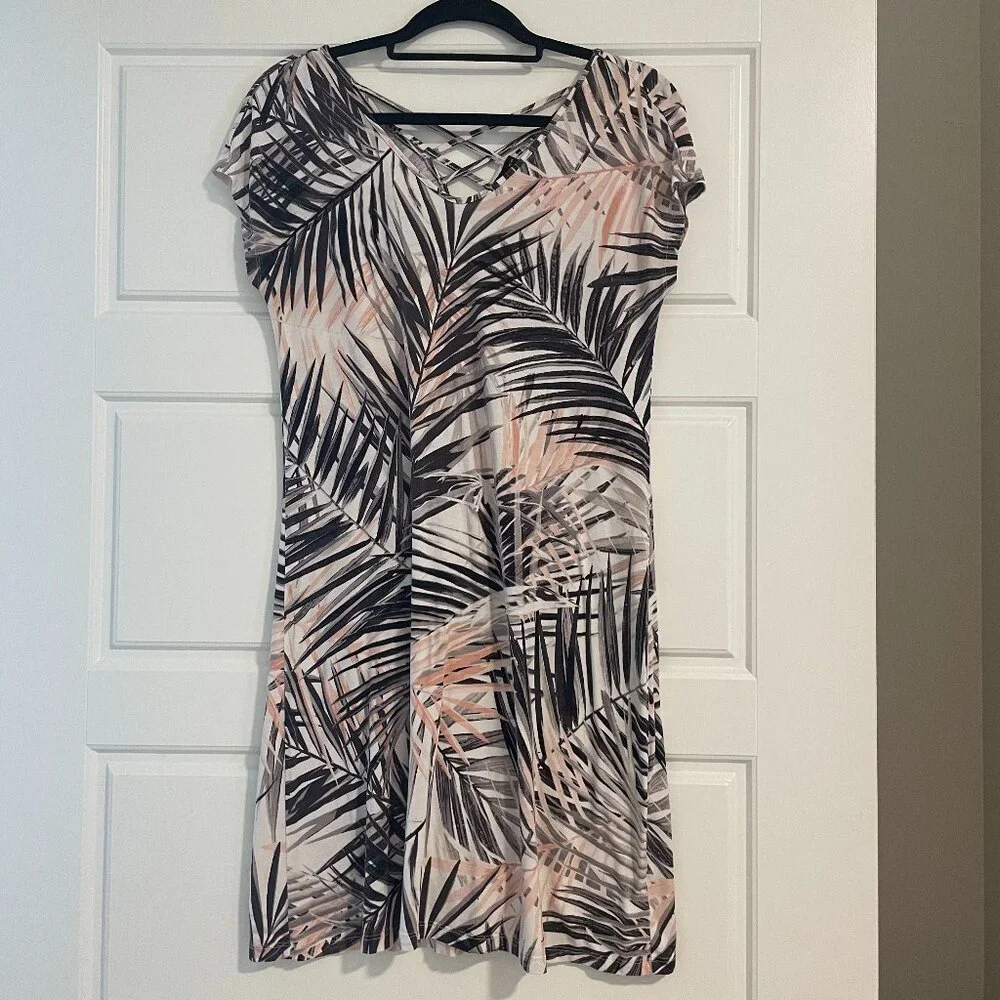 Reitmans Short Sleeve Cross Back Dress - Picture 1 of 1